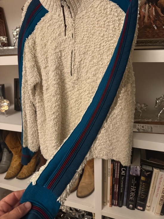 STS Ranchwear Cream Sherpa Zip Pullover with Teal and Navy Shoulder Stripes - Picture 4 of 6